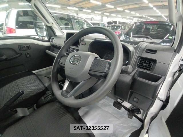 Daihatsu HIJET TRUCK 2025 8689111-9
