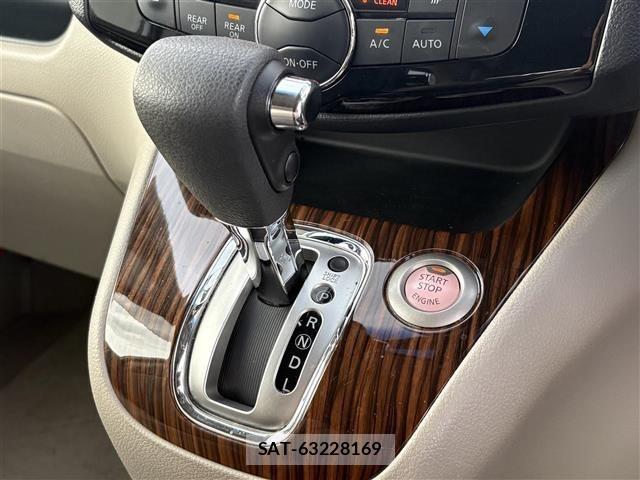 Nissan SERENA 2015 8748045-22