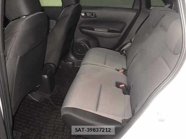 Honda FIT 2023 8922399-6