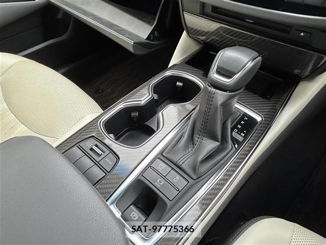 Toyota CROWN 2021 8734511-21