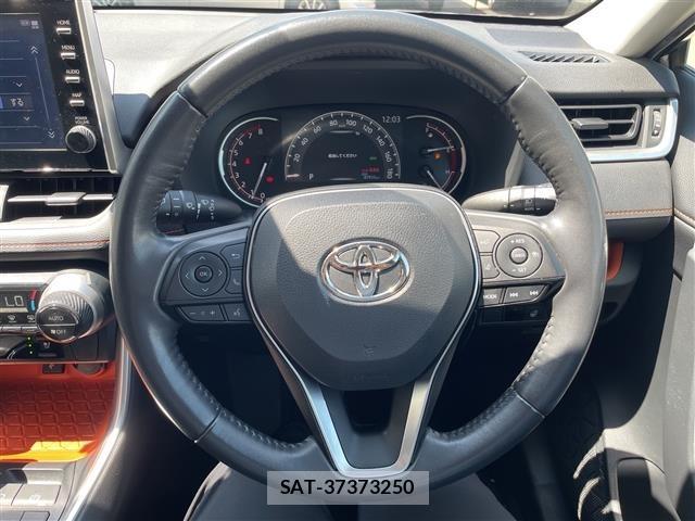 Toyota RAV4 2022 8737624-14