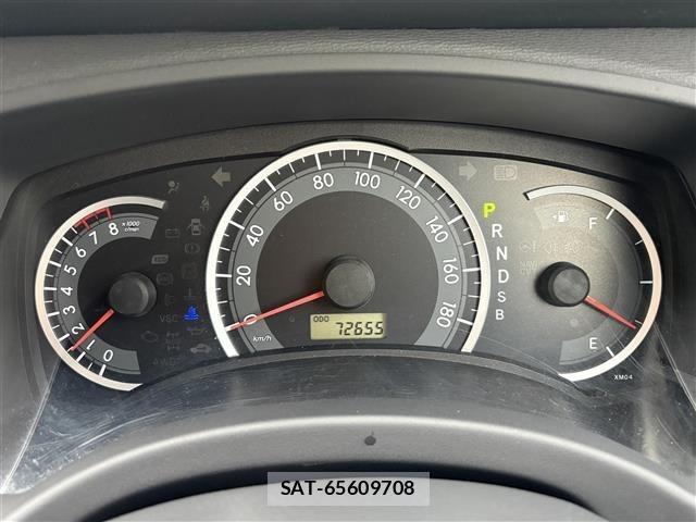 Toyota ISIS 2011 8825614-19