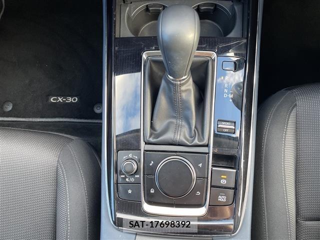 Mazda CX-30 2023 8748265-10