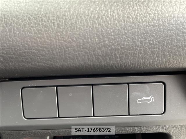 Mazda CX-30 2023 8748265-20