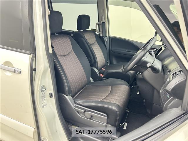 Nissan SERENA 2015 8748047-12