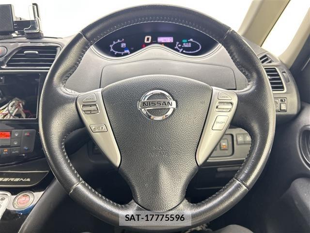 Nissan SERENA 2015 8748047-3