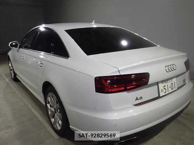Audi A6 2016 8760481-4