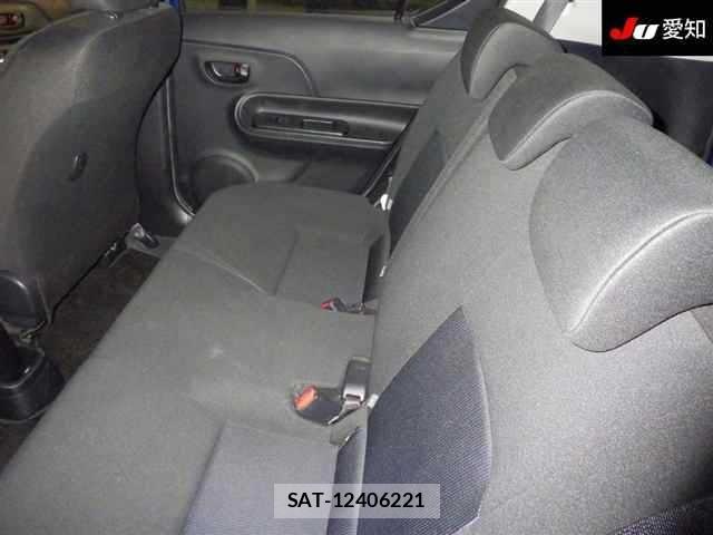Toyota AQUA 2020 8862362-4