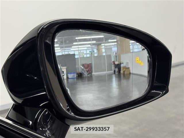 Toyota CROWN 2015 8734512-2