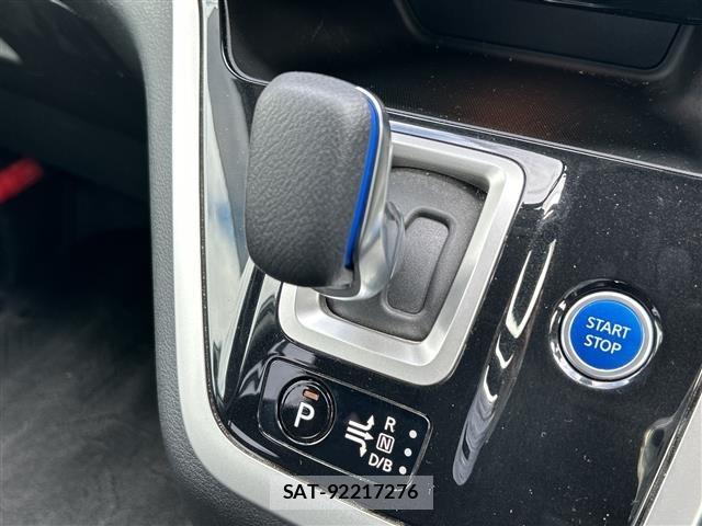 Nissan SERENA 2018 8748048-1