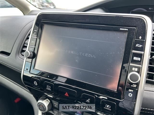 Nissan SERENA 2018 8748048-15