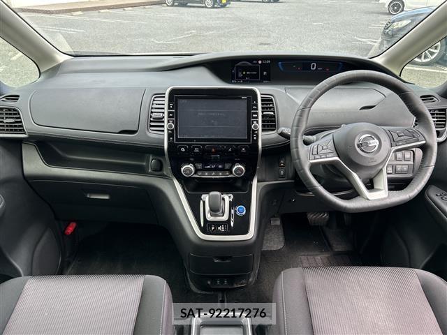 Nissan SERENA 2018 8748048-2
