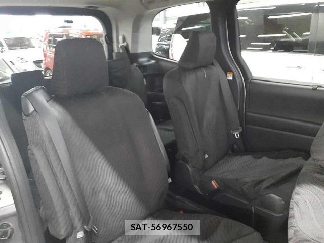 Toyota NOAH 2022 8870252-11