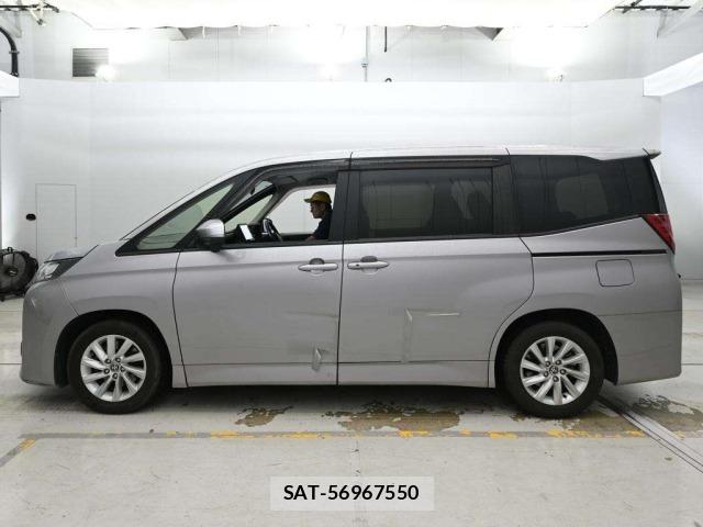 Toyota NOAH 2022 8870252-4