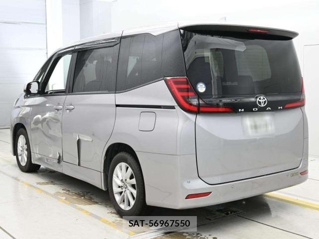 Toyota NOAH 2022 8870252-6