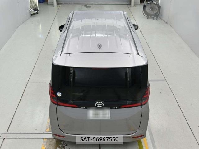 Toyota NOAH 2022 8870252-8