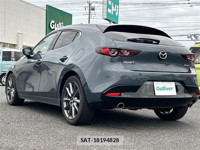 Mazda MAZDA3 2023 8732879-14