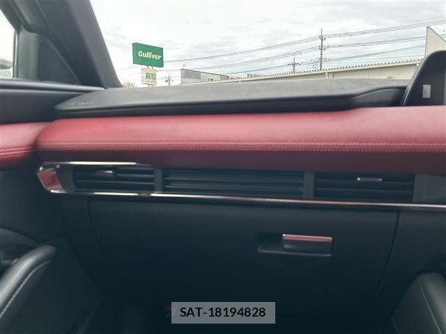Mazda MAZDA3 2023 8732879-4