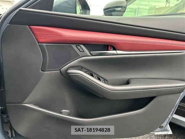 Mazda MAZDA3 2023 8732879-6