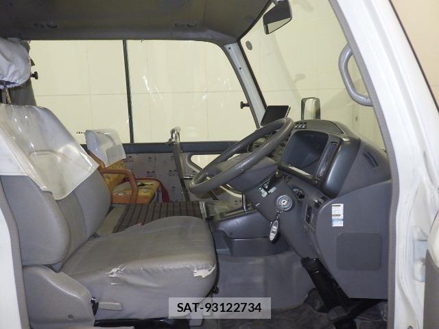 Toyota COASTER 2011 8819903-4