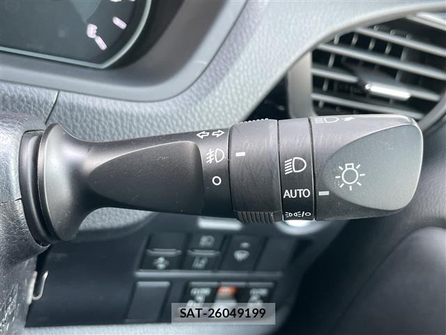 Toyota NOAH 2021 8722671-10