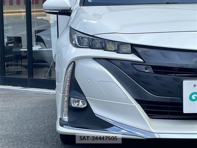 Toyota PRIUS PHV 2018 8954765-10