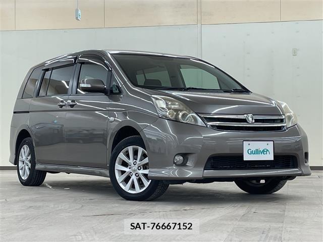 Toyota ISIS 2009 8722703-0