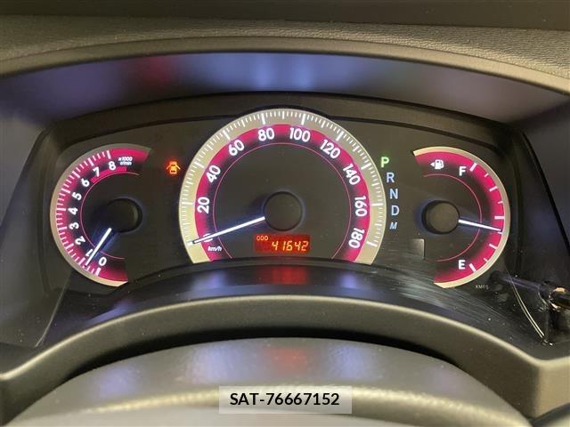 Toyota ISIS 2009 8722703-12