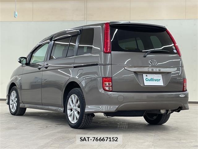 Toyota ISIS 2009 8722703-13
