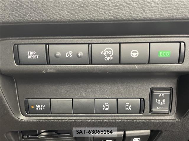 Nissan SERENA 2023 8748055-1