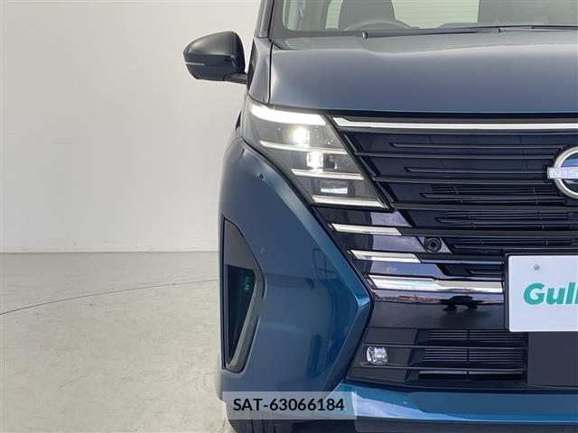 Nissan SERENA 2023 8748055-10