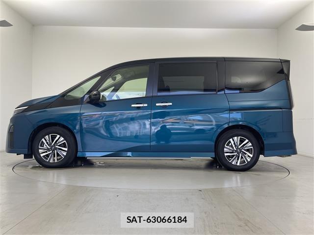 Nissan SERENA 2023 8748055-4