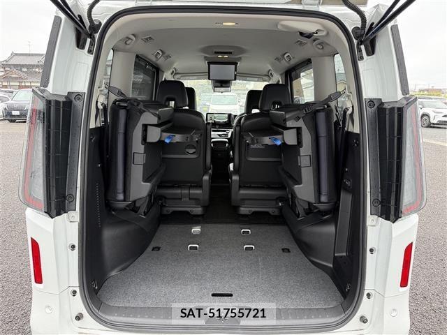 Nissan SERENA 2024 8748063-11