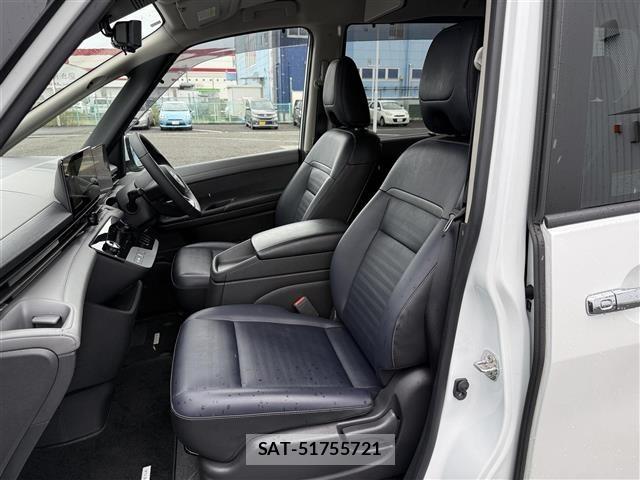 Nissan SERENA 2024 8748063-7