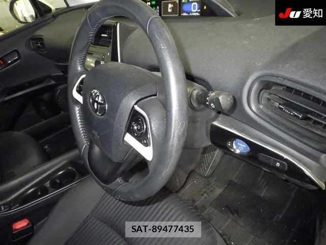 Toyota PRIUS 2015 8911301-5