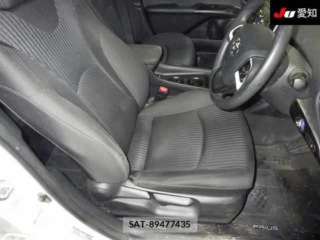 Toyota PRIUS 2015 8911301-6