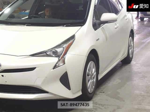 Toyota PRIUS 2015 8911301-7