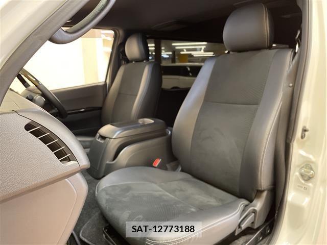 Toyota HIACE VAN 2024 8677208-6