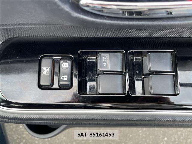 Toyota AQUA 2018 8722583-6