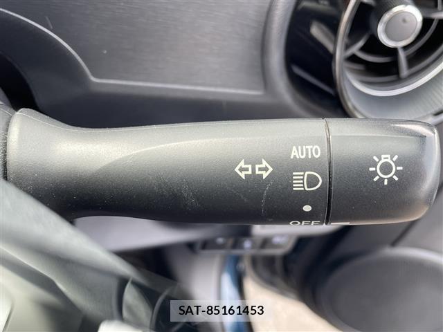 Toyota AQUA 2018 8722583-8