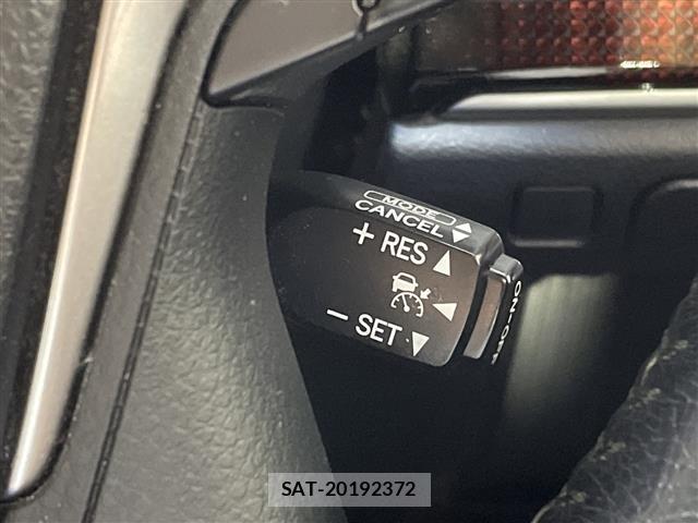 Toyota CROWN 2015 8734528-17