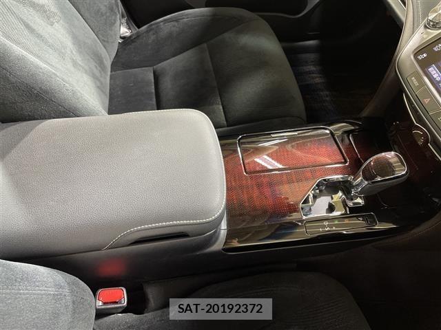 Toyota CROWN 2015 8734528-22