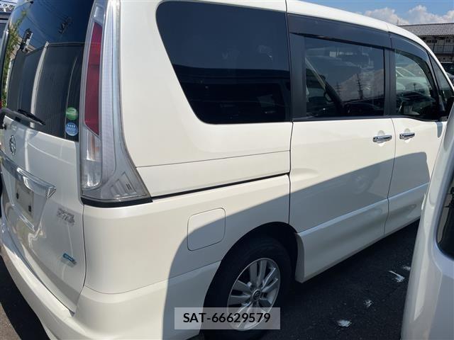 Nissan SERENA 2013 8672484-3