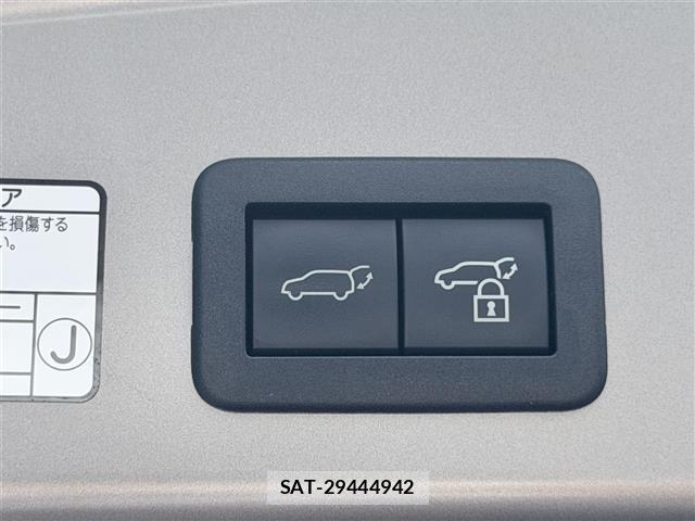 Toyota COROLLA CROSS 2022 8675608-7