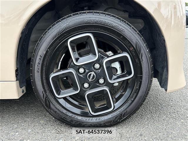 Nissan ROOX 2026 8724071-6