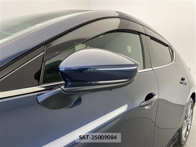Mazda MAZDA3 2023 8732899-17