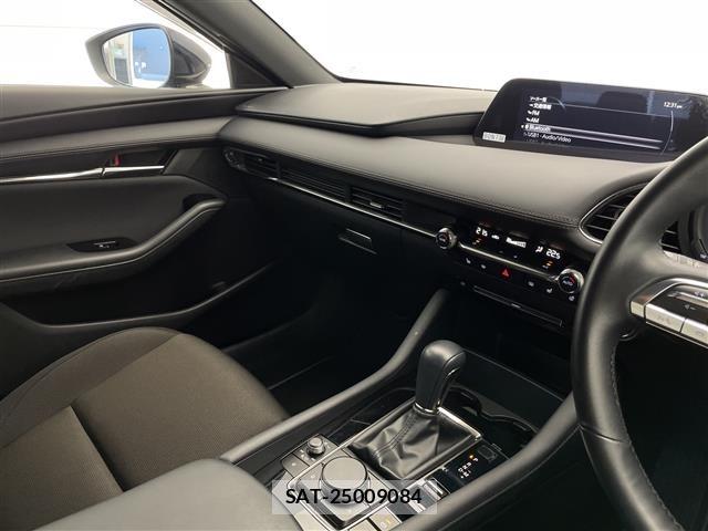 Mazda MAZDA3 2023 8732899-6