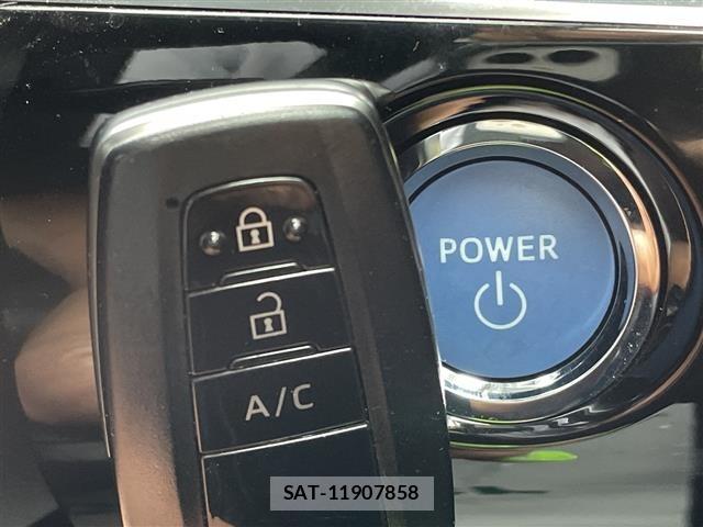 Toyota PRIUS PHV 2019 8954766-1