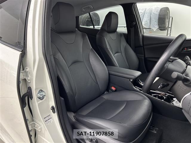 Toyota PRIUS PHV 2019 8954766-11