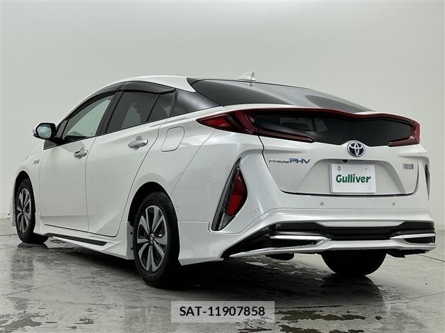 Toyota PRIUS PHV 2019 8954766-15